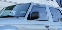 Дефлекторы окон (ветровики) для Mitsubishi Pajero II (1991-1998 г.в.) 3 дверный