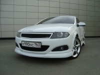 Решётка радиатора в стиле Lexmaul на Opel Astra H - GTC (5-даерный) 2004-2010 г.в.