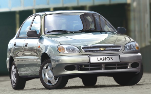 Chevrolet Lanos вид спереди