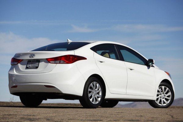 Hyundai Elantra back