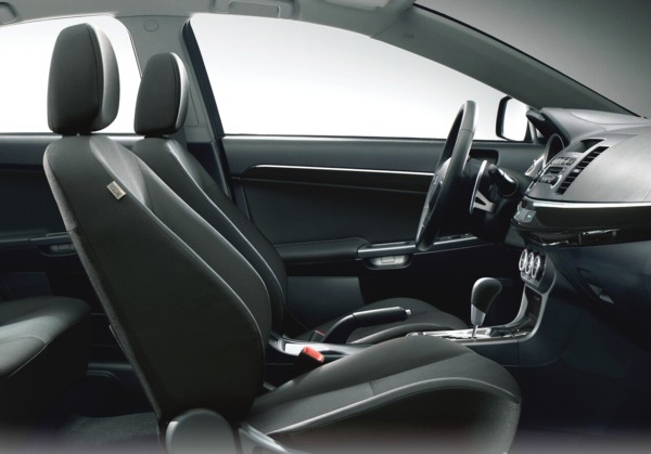 Mitsubishi Lancer 1 Mitsubishi Lancer вид изнутри