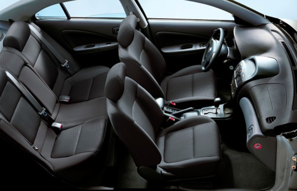 Nissan Almera