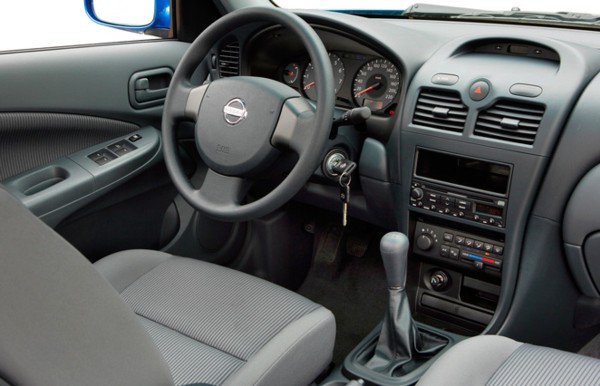Nissan Almera
