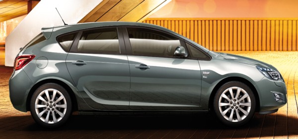 Опель Астра вид сбоку Opel Astra